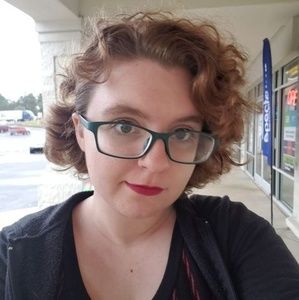 Meet your Posher, Lillian